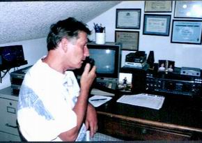 W6YJ, Jim chez qui j'ai pass� le mois d'ao�t 1998&nbsp;